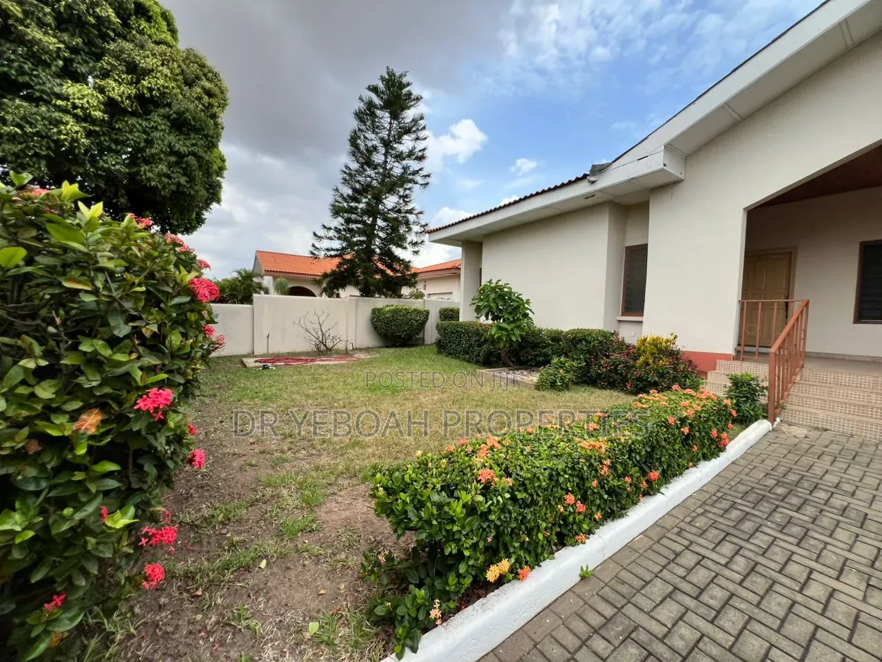 4bdrm Bungalow in Spintex, Regimanuel Gray Estates for sale