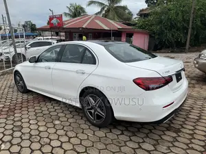 Mercedes-Benz E350 2023 White