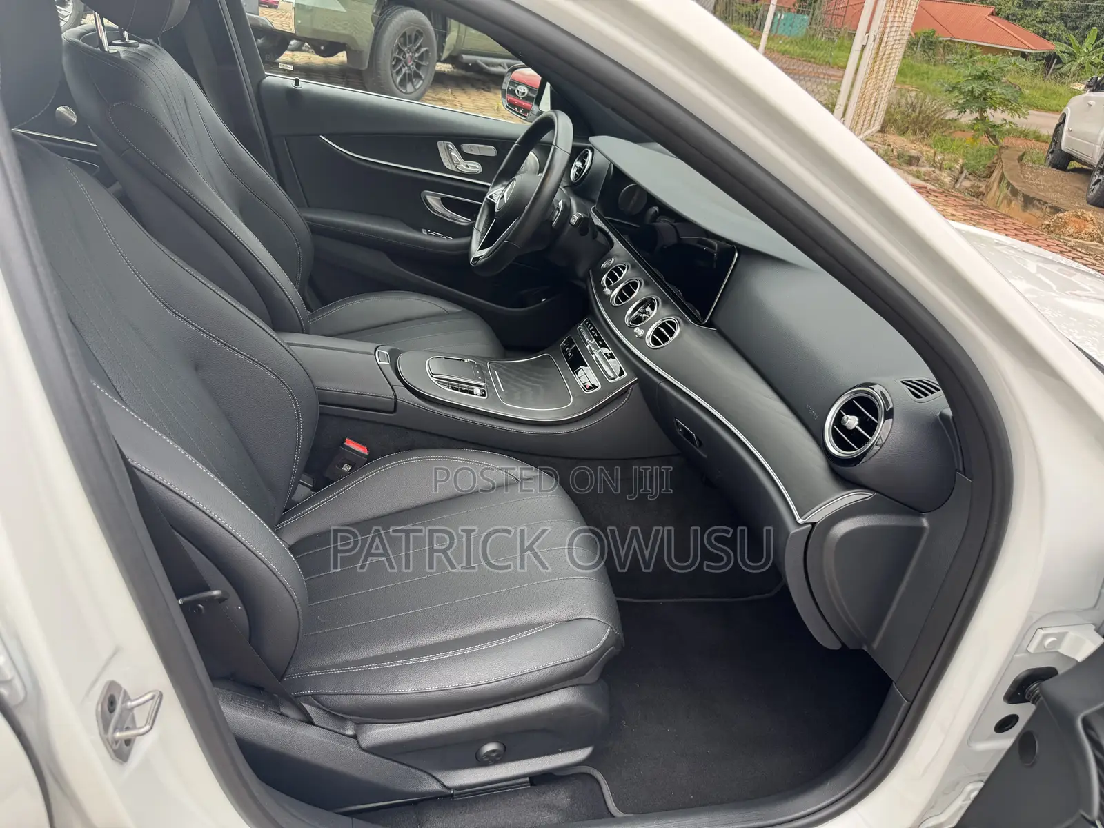 Mercedes-Benz E350 2023 White