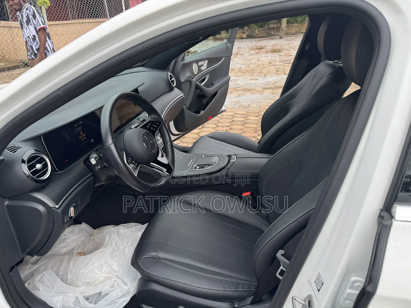 Mercedes-Benz E350 2023 White