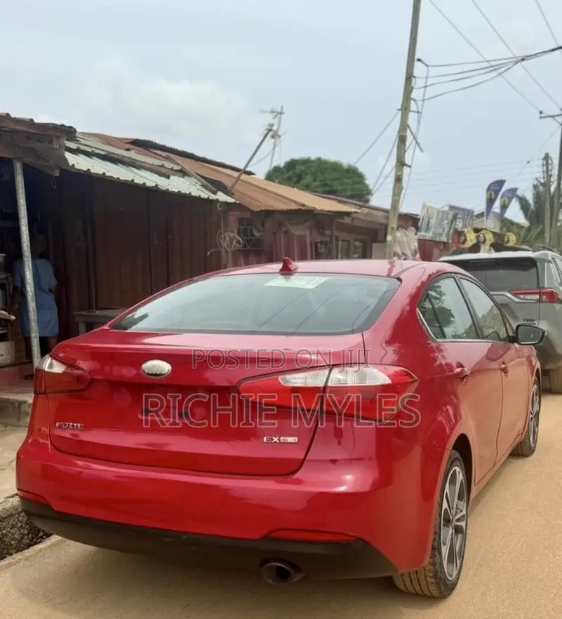 Kia Forte EX Sedan 2014 Red