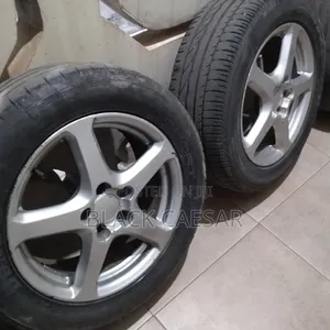 Rim 17, Size 235/55, Broad and Slightly Used Tyres