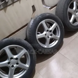 Rim 17, Size 235/55, Broad and Slightly Used Tyres