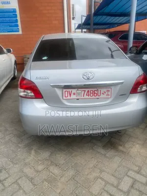 Toyota Belta 2010 Gray