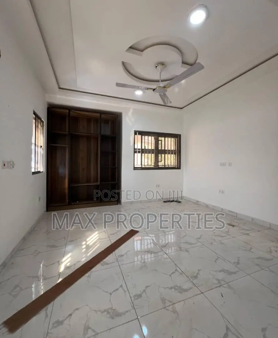 4bdrm House in Haatso for sale