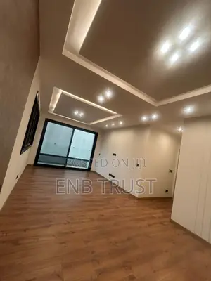 5bdrm Duplex in Ridge for sale