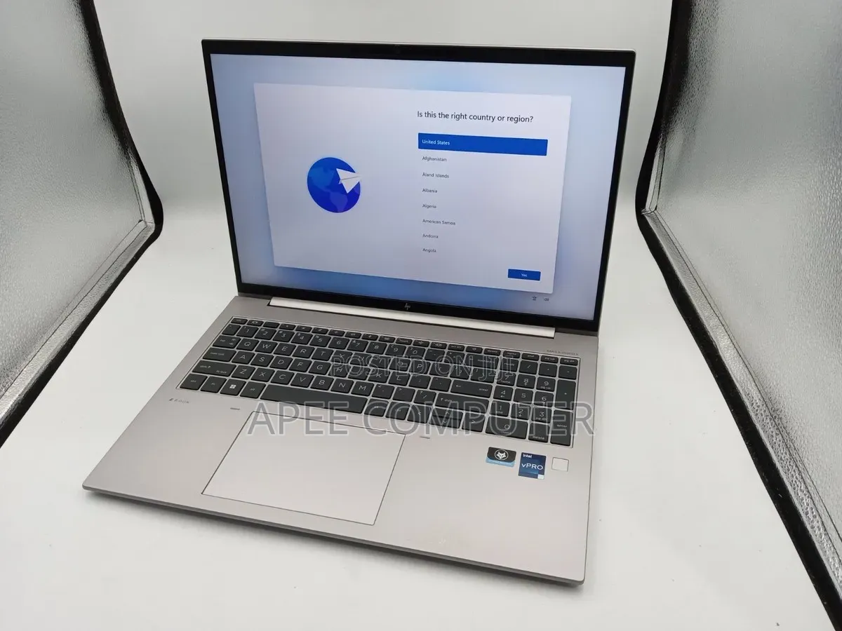 Laptop HP ZBook Firefly 16inch G9 32GB Intel Core i7 SSD 1T