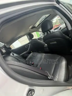 Hyundai Elantra Limited 4dr Sedan (1.8L 4cyl 6A) 2015 Silver