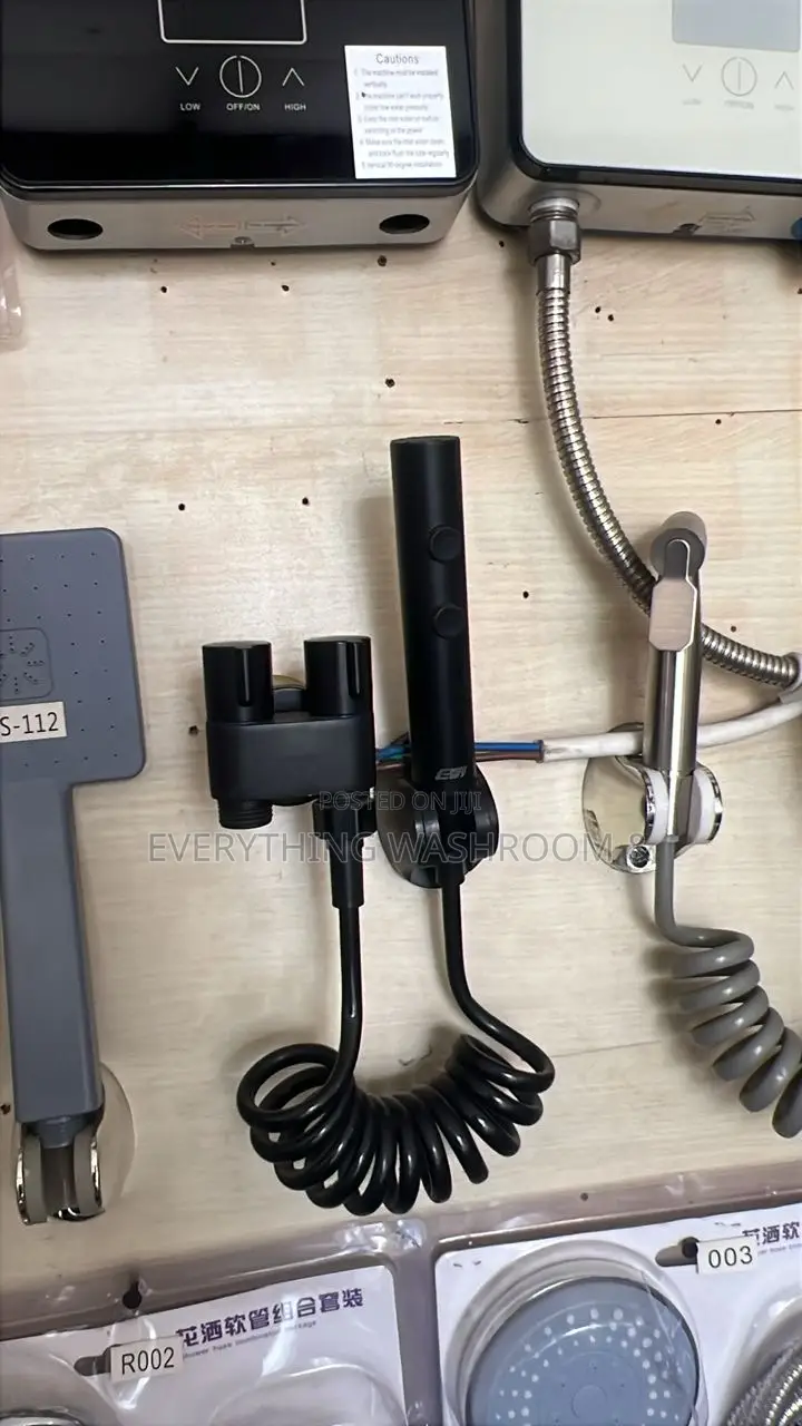 Shataf (Handheld Bidet Sprayer)