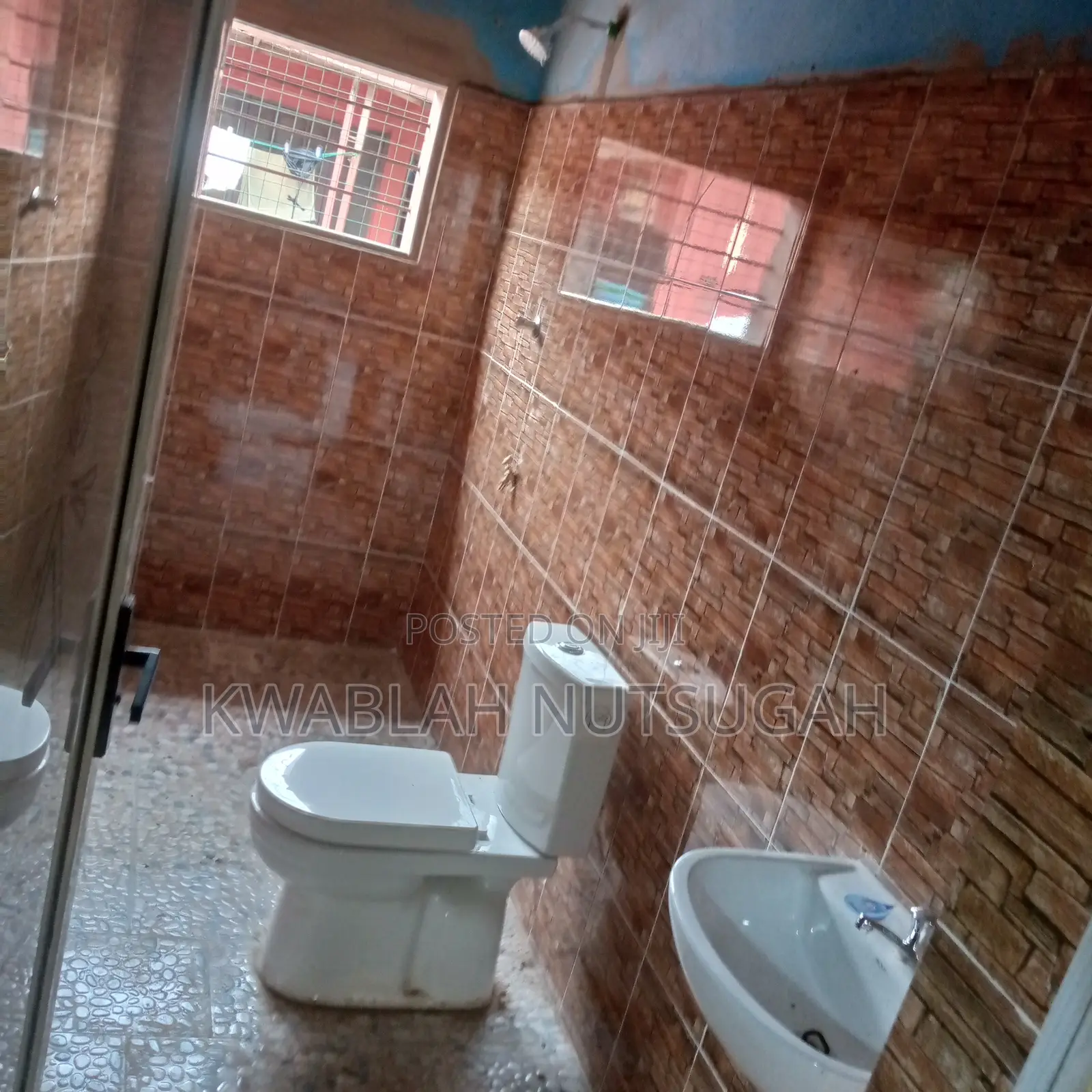1bdrm Room & Parlour in Cold Store for rent