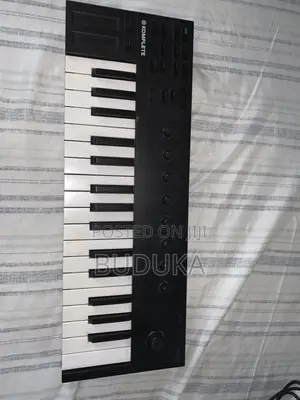 Original Native Instrument Komplete Kontrol M32