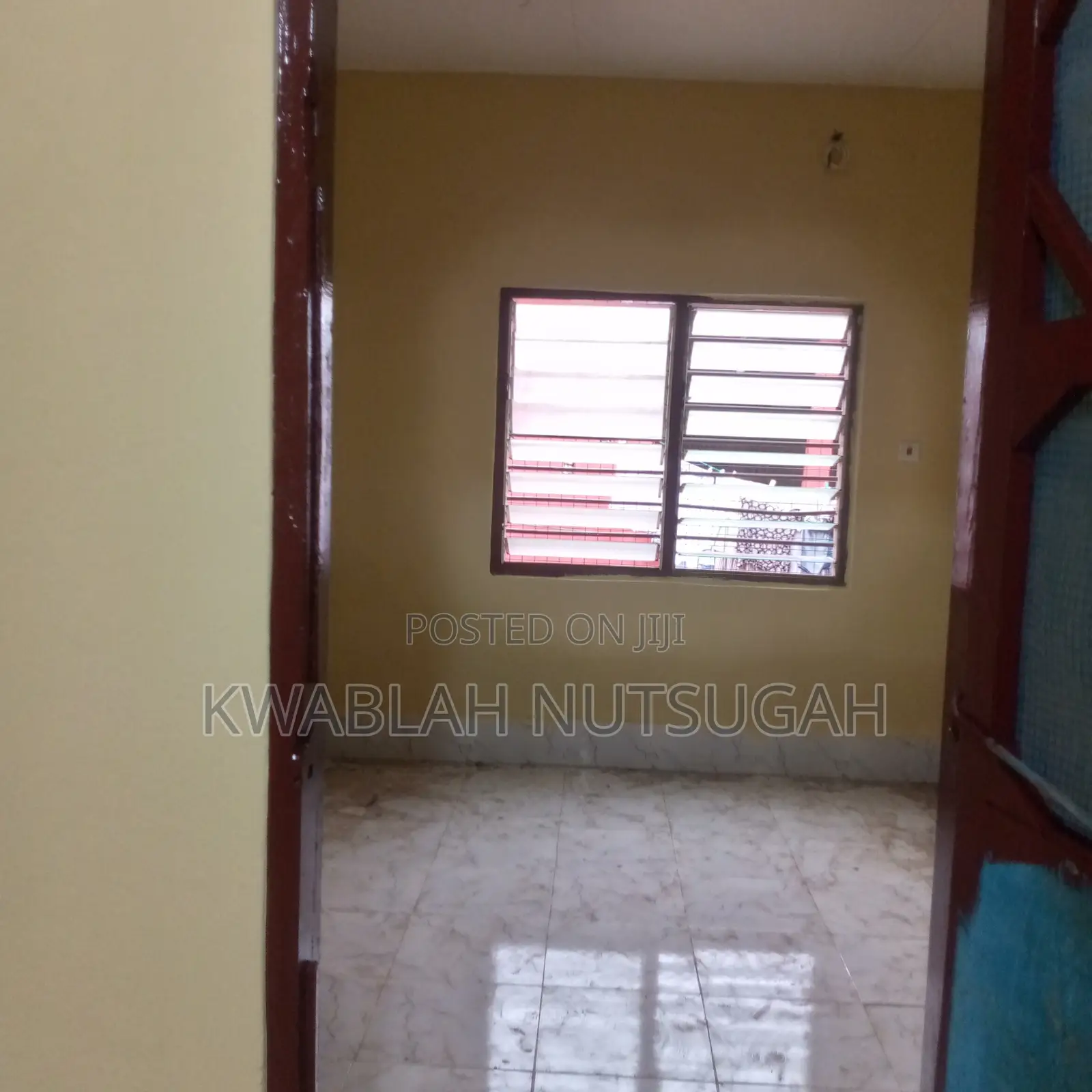 1bdrm Room & Parlour in Cold Store for rent