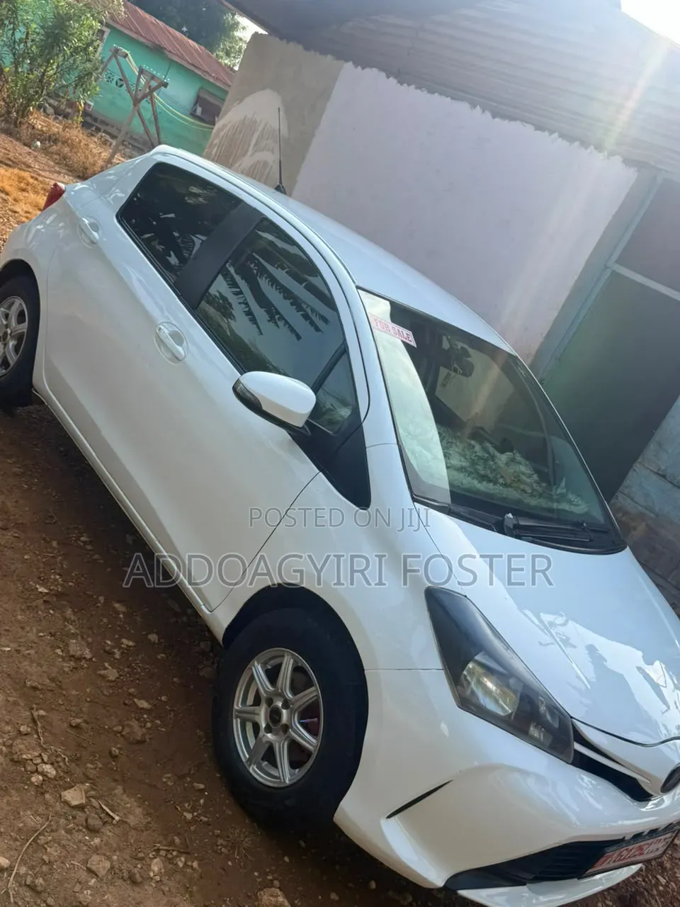 Toyota Vitz 1.3 FWD 5dr 2014 White
