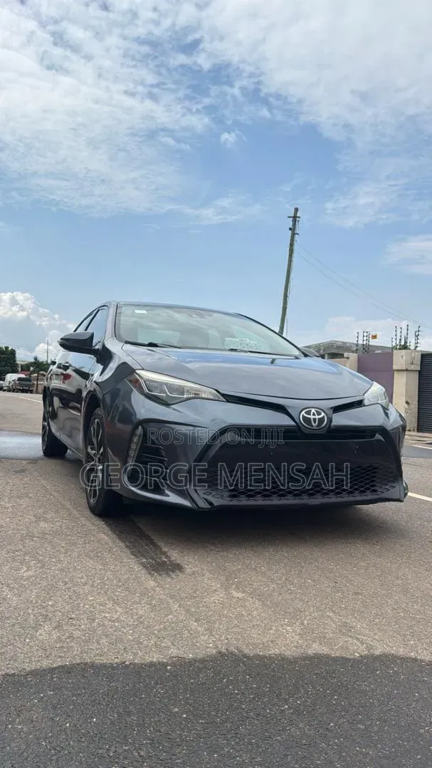 Toyota Corolla SE 4dr Sedan (1.8L 4cyl CVT) 2017 Blue