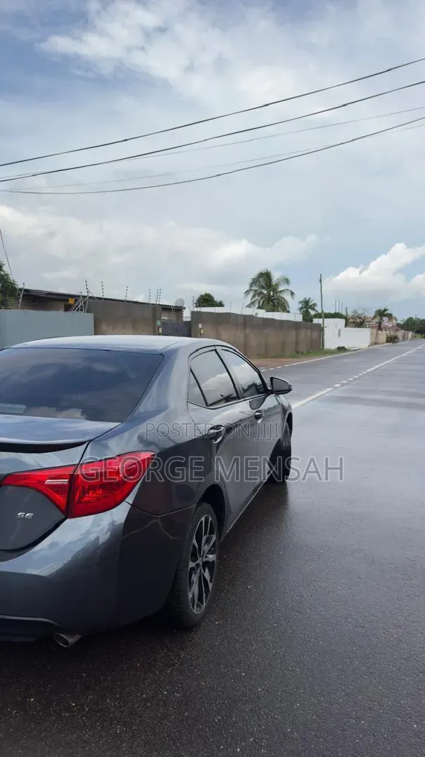 Toyota Corolla SE 4dr Sedan (1.8L 4cyl CVT) 2017 Blue