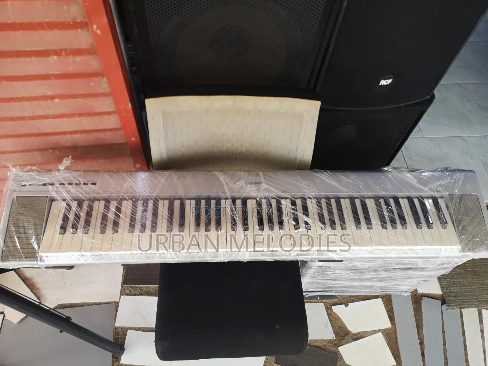 Yamaha Portable Grand Np-30