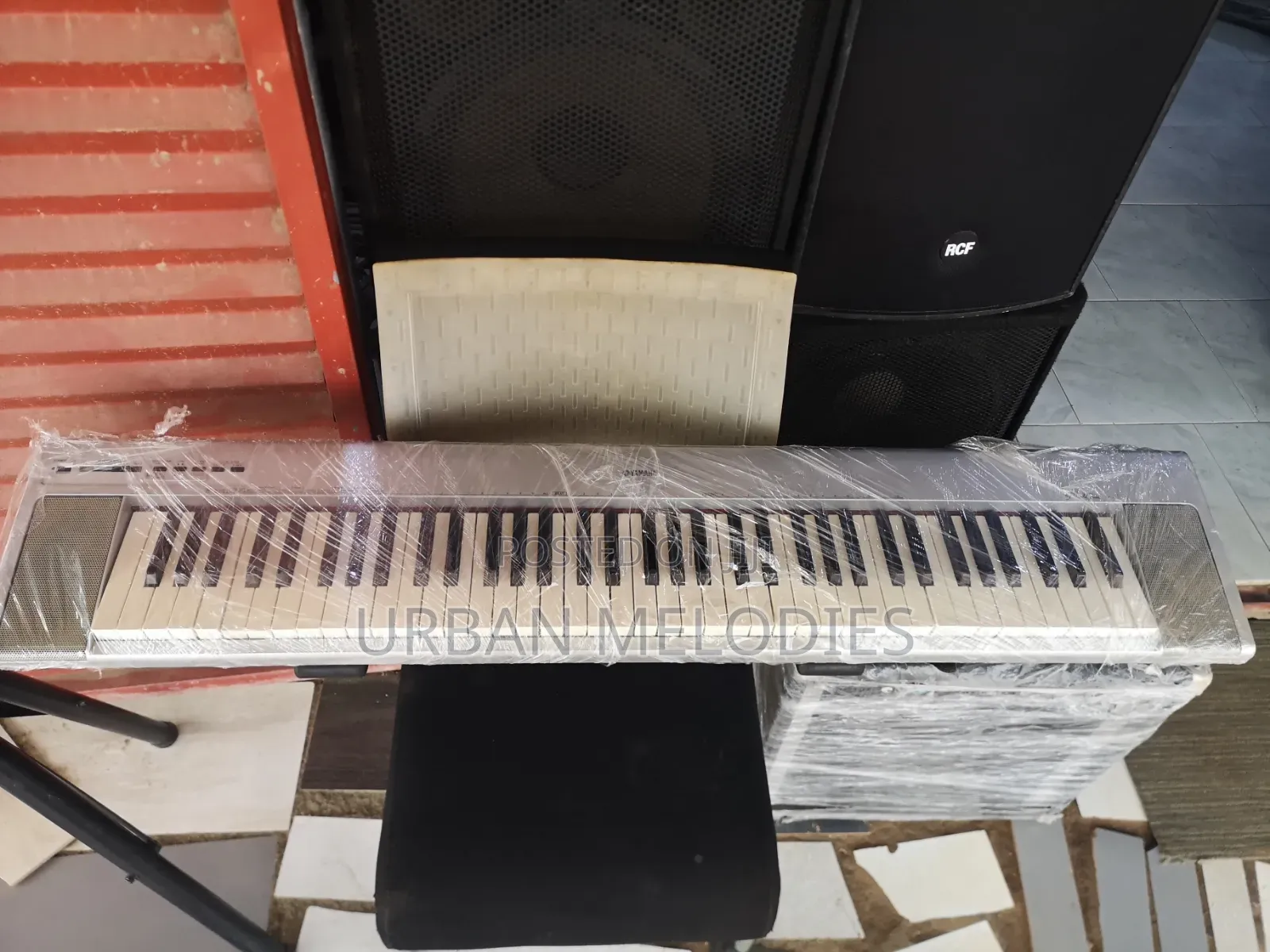 Yamaha Portable Grand Np-30