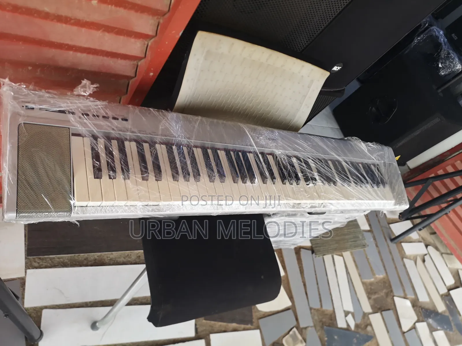 Yamaha Portable Grand Np-30