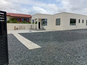 3bdrm House in Savana C25, Community 25 for rent