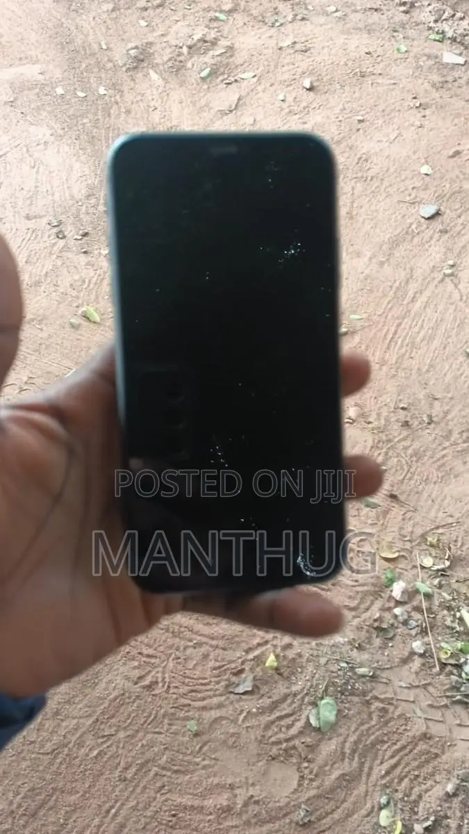 Apple iPhone 11 64 GB Black