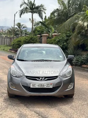 Hyundai Elantra 2013 Silver