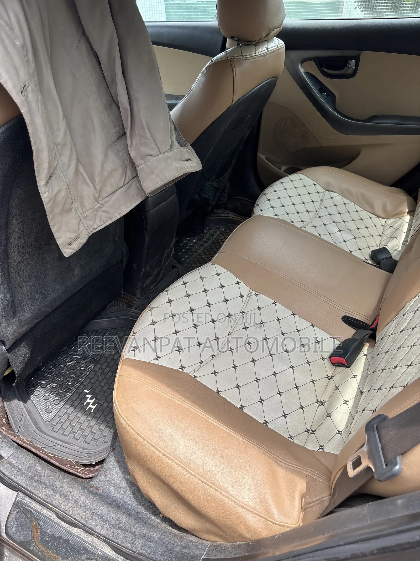 Hyundai Elantra 2013 Silver