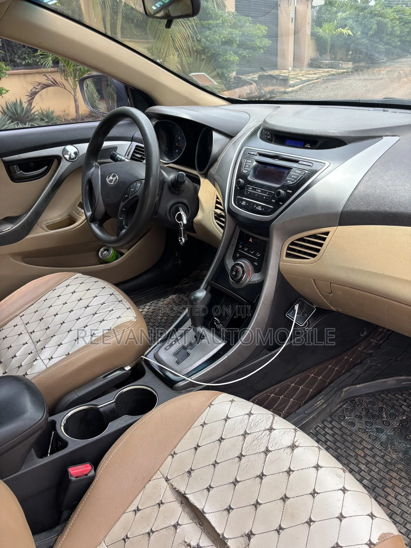 Hyundai Elantra 2013 Silver