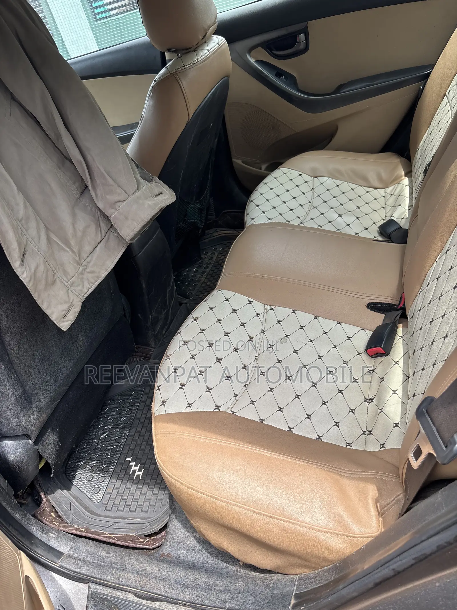 Hyundai Elantra 2013 Silver