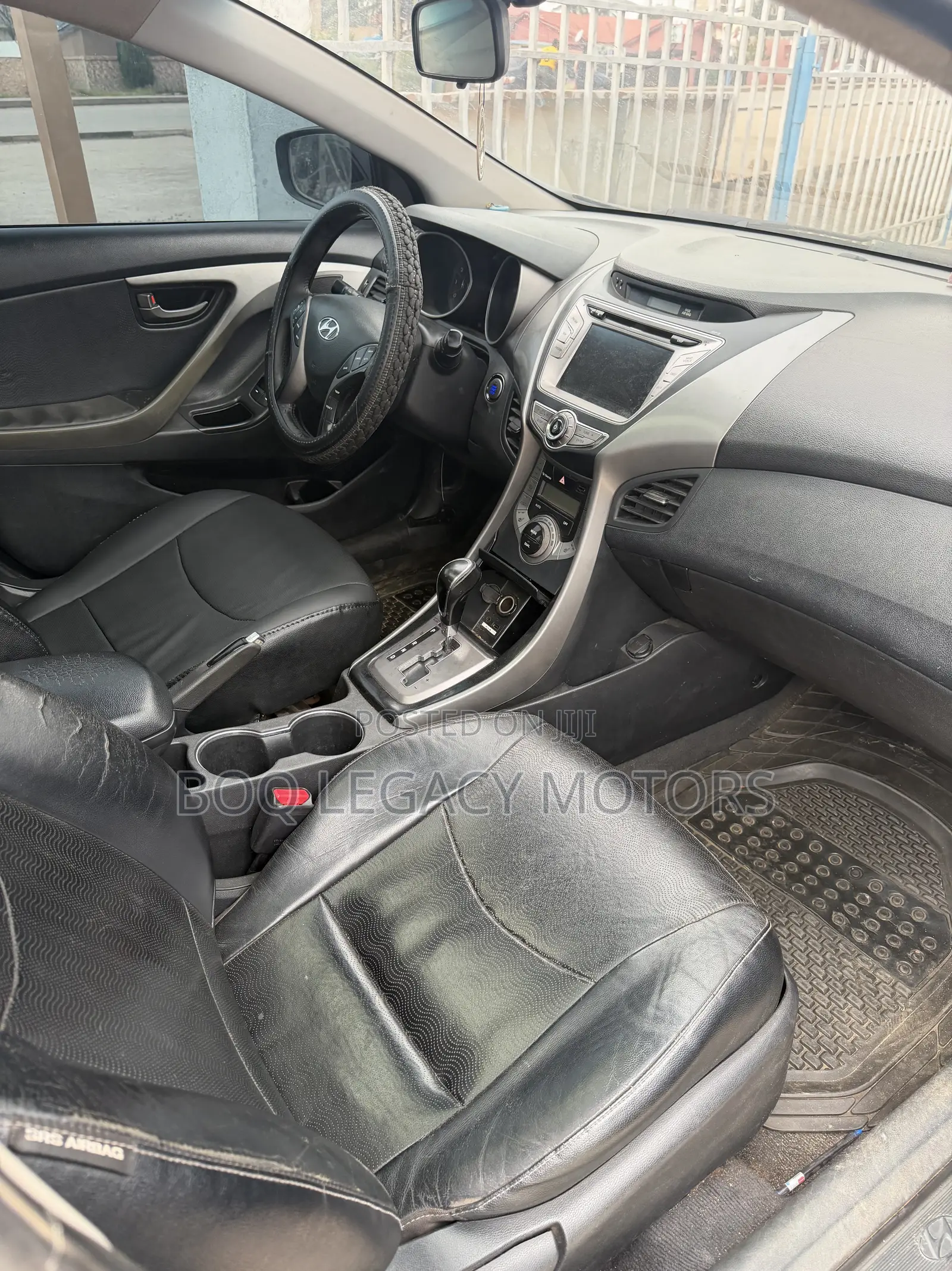 Hyundai Elantra 2012 Gray