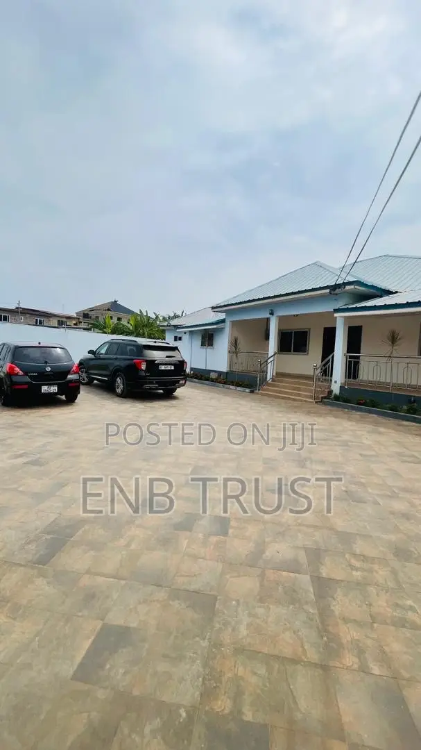 3bdrm House in Achimota, Mile 7 for rent