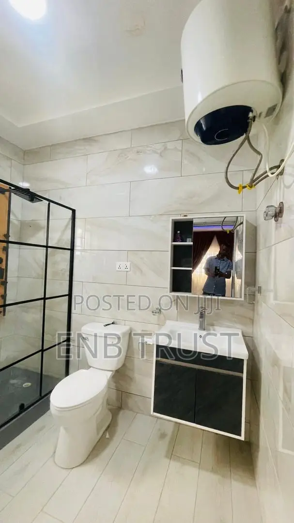 3bdrm House in Achimota, Mile 7 for rent