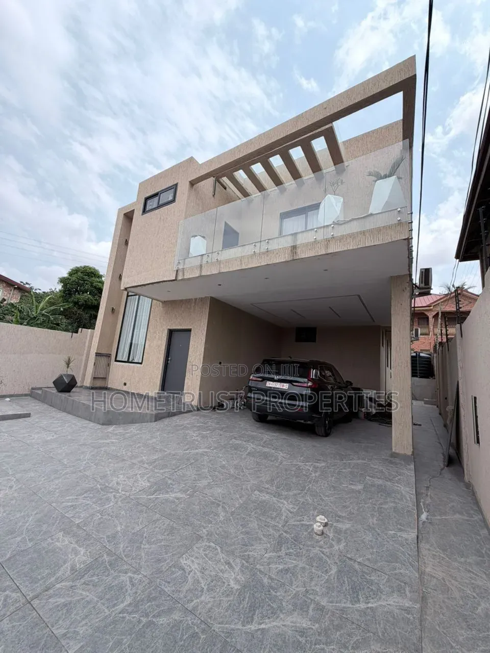 4bdrm Duplex in Achimota Tantra, Mile 7 for sale