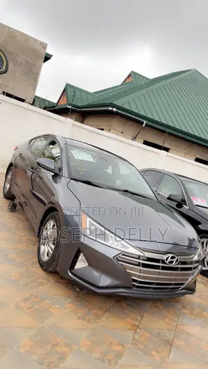 Hyundai Elantra 2019 Beige