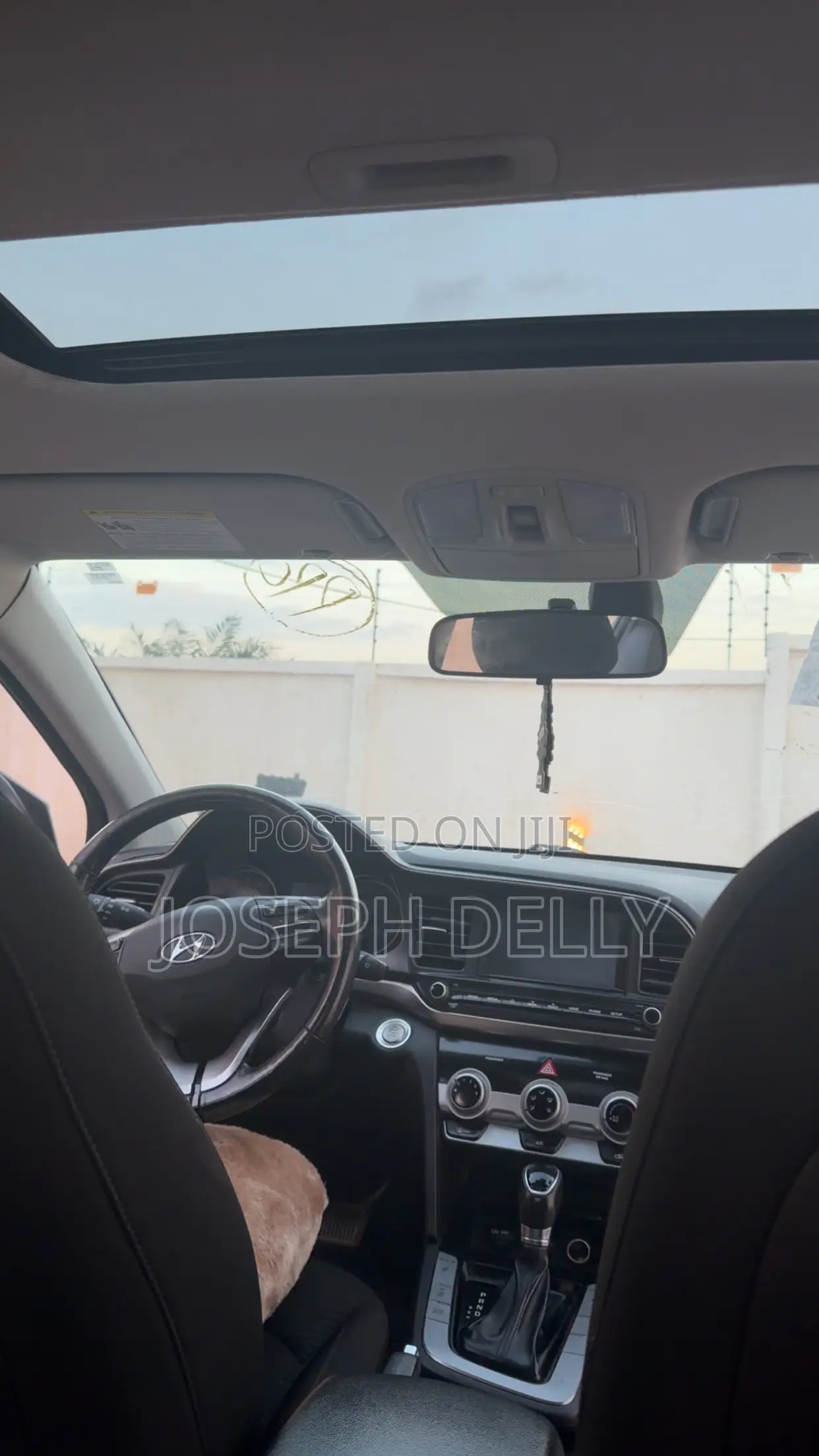 Hyundai Elantra 2019 Beige