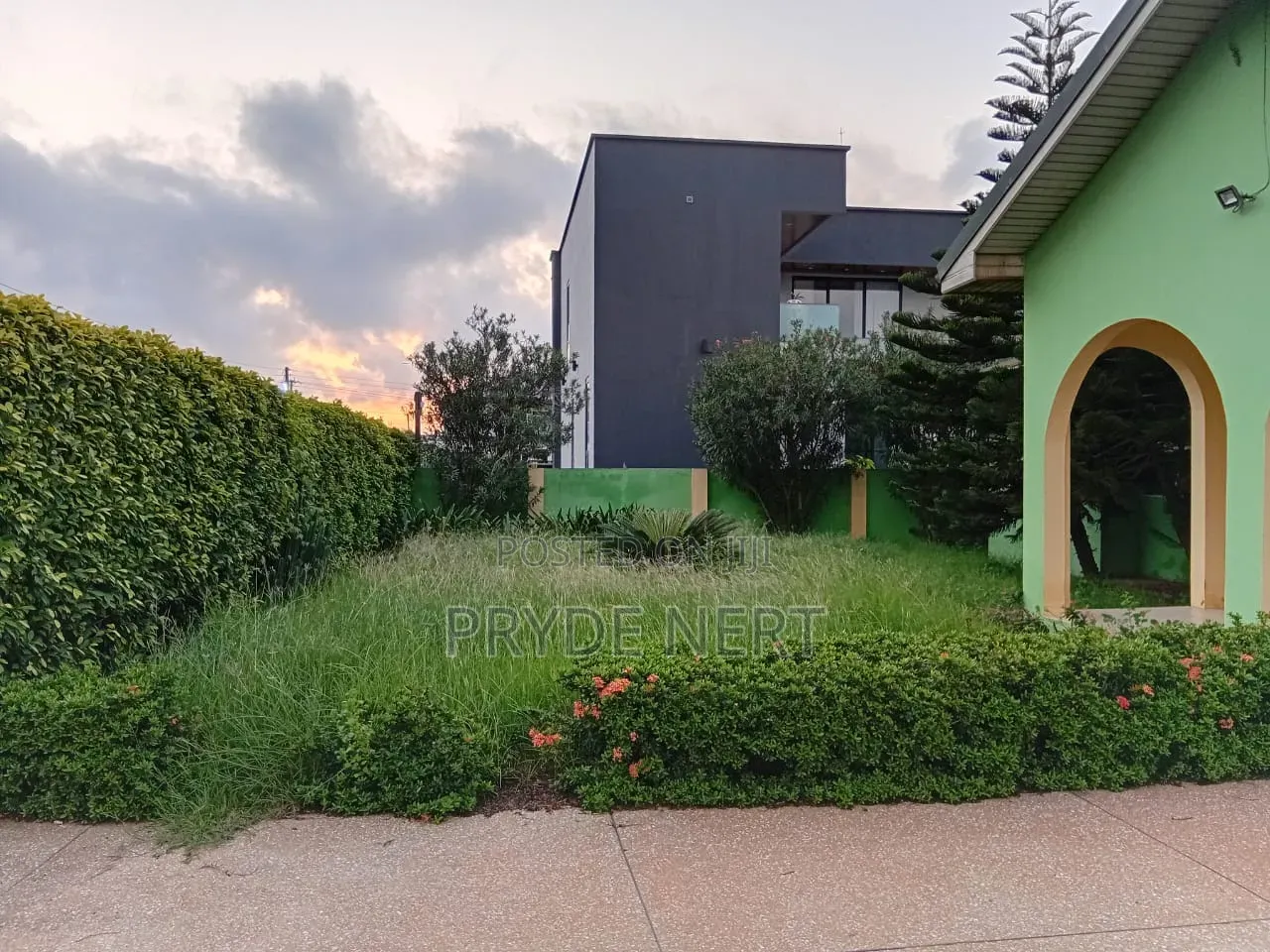4bdrm House in Devtraco C25, Community 25 for rent