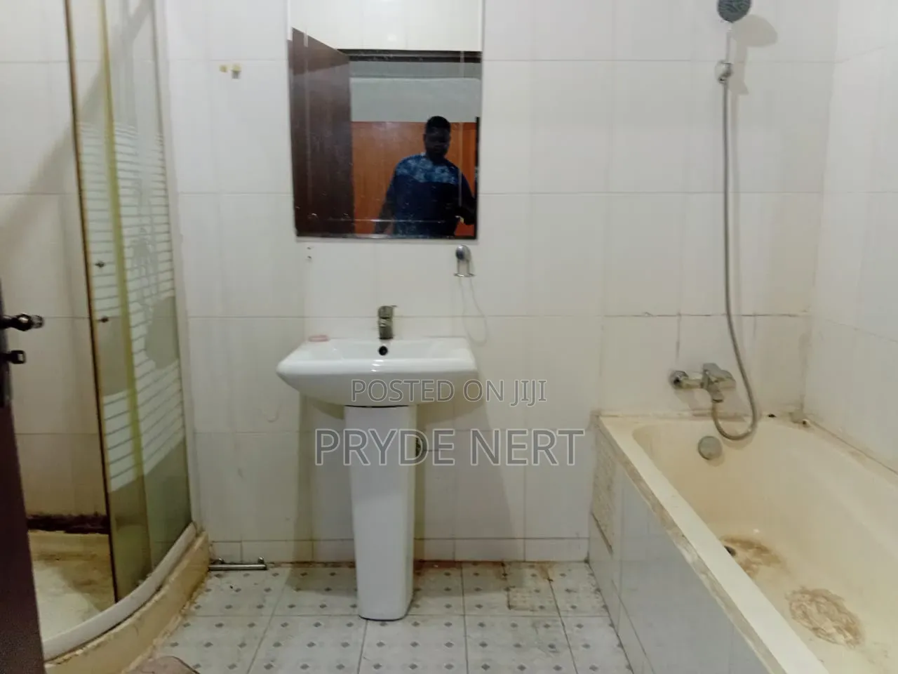 4bdrm House in Devtraco C25, Community 25 for rent
