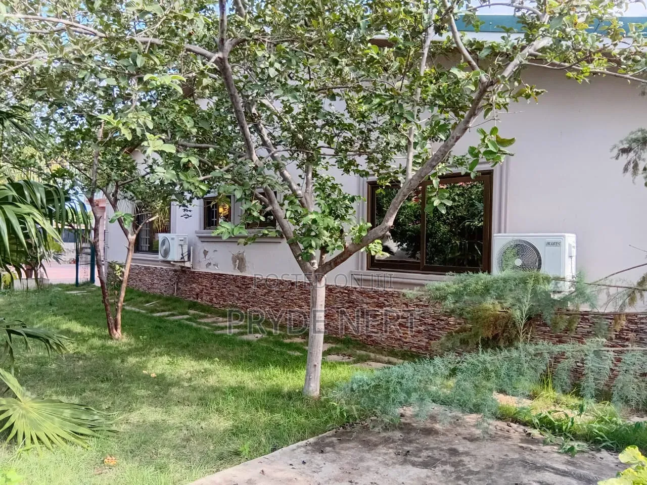 2bdrm House in Hfc C25, Community 25 for rent