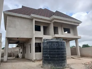 5bdrm House in Adumasa, Kumasi Metropolitan for sale