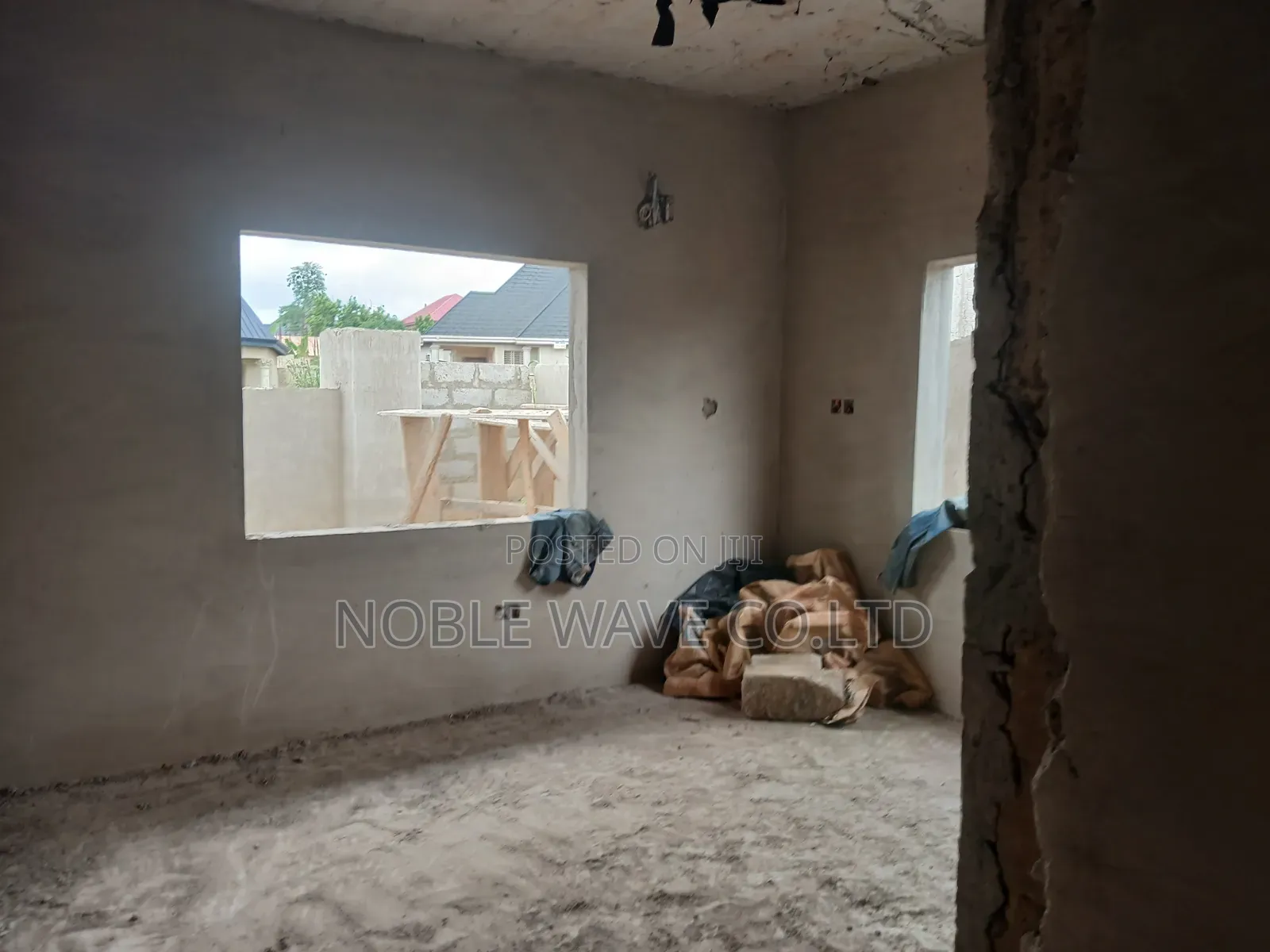5bdrm House in Adumasa, Kumasi Metropolitan for sale