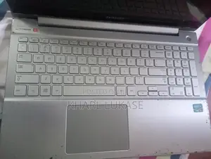 Laptop Samsung Chronos NP780Z5E 8GB Intel Core i7 HDD 1T