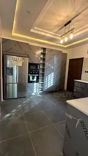 4bdrm House in Tantra Hills, Ola Achool Area for sale