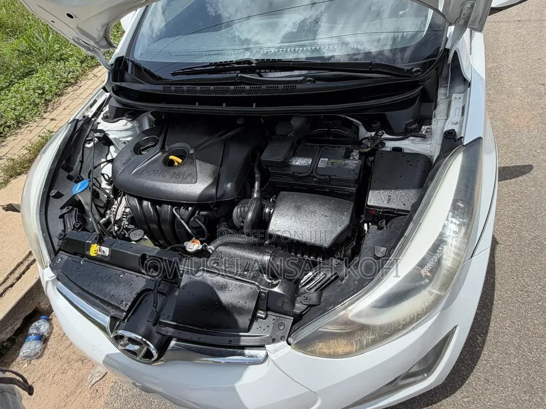 Hyundai Elantra 2016 White