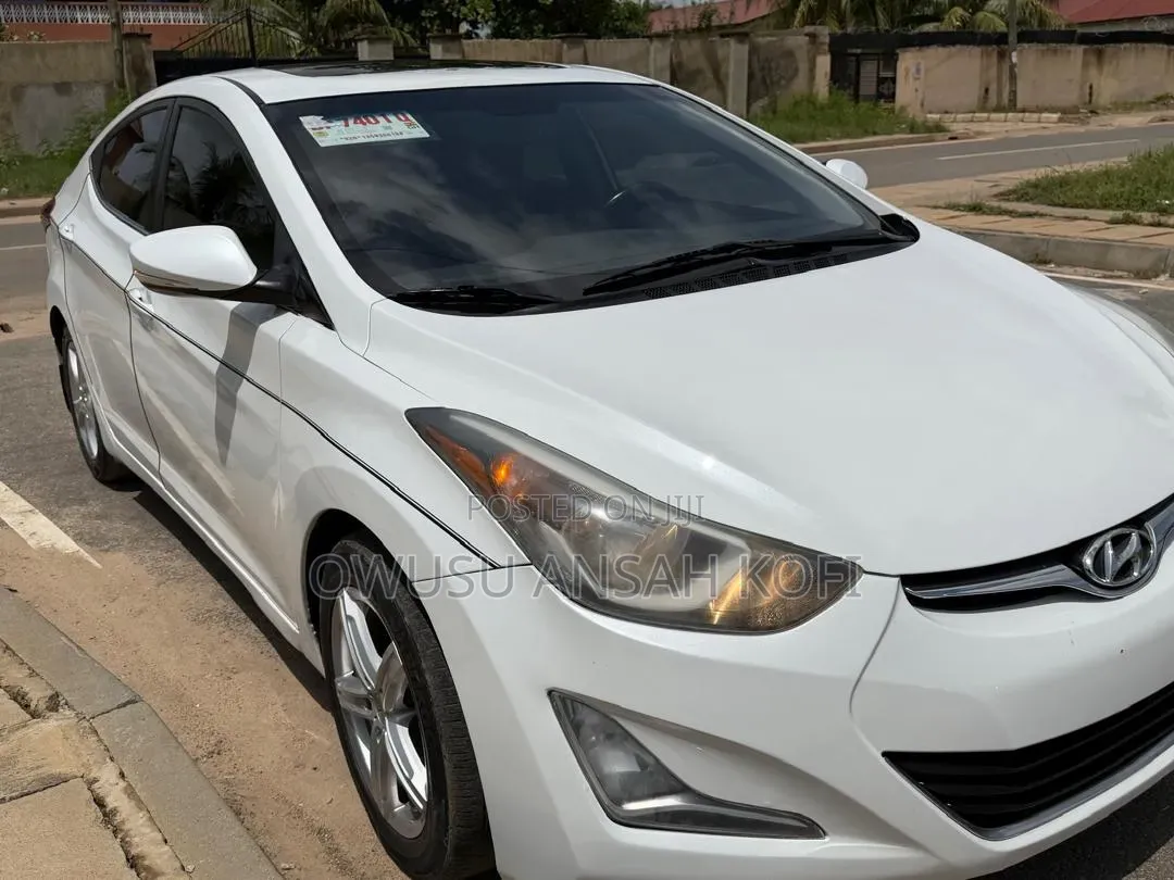 Hyundai Elantra 2016 White