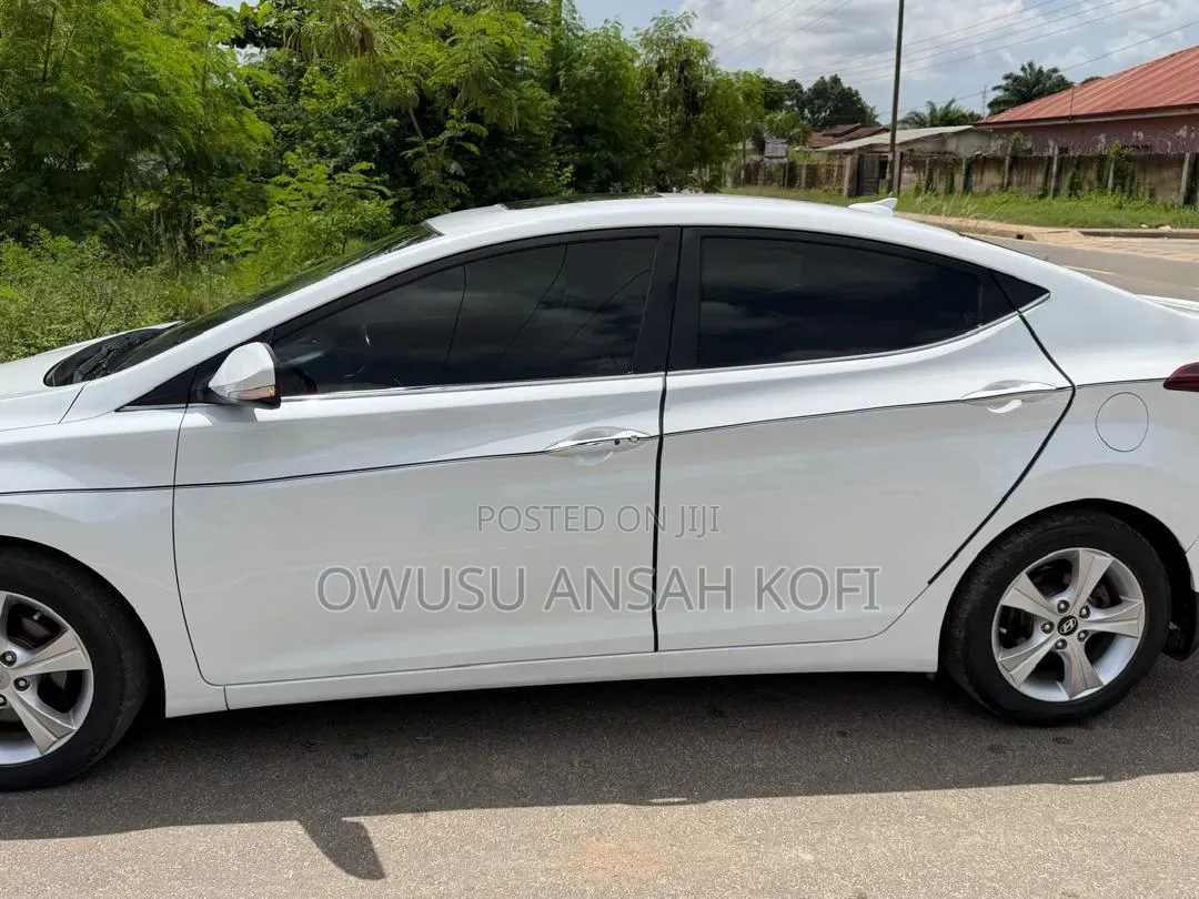 Hyundai Elantra 2016 White