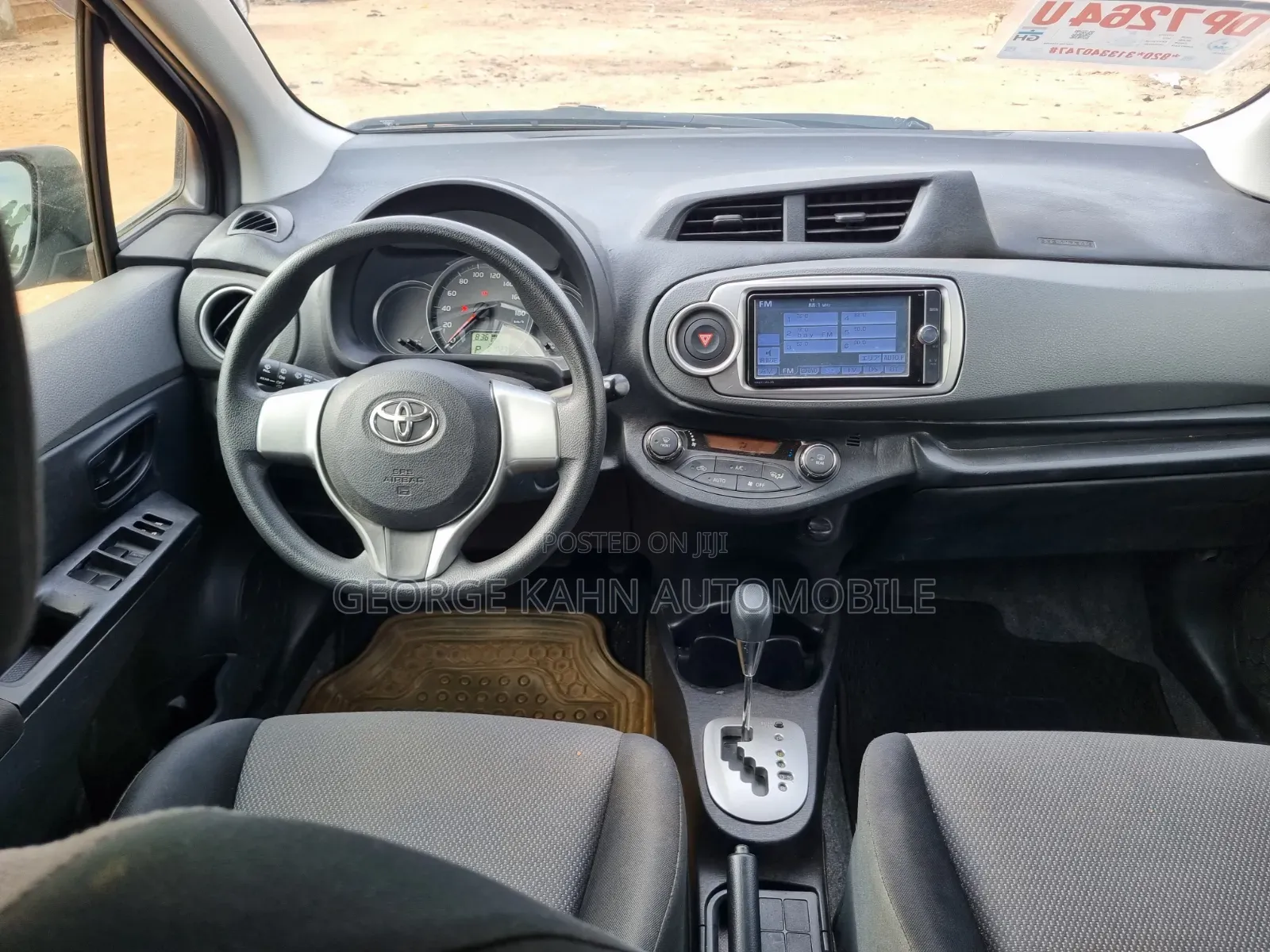 Toyota Vitz 1.3 AWD 5dr 2013