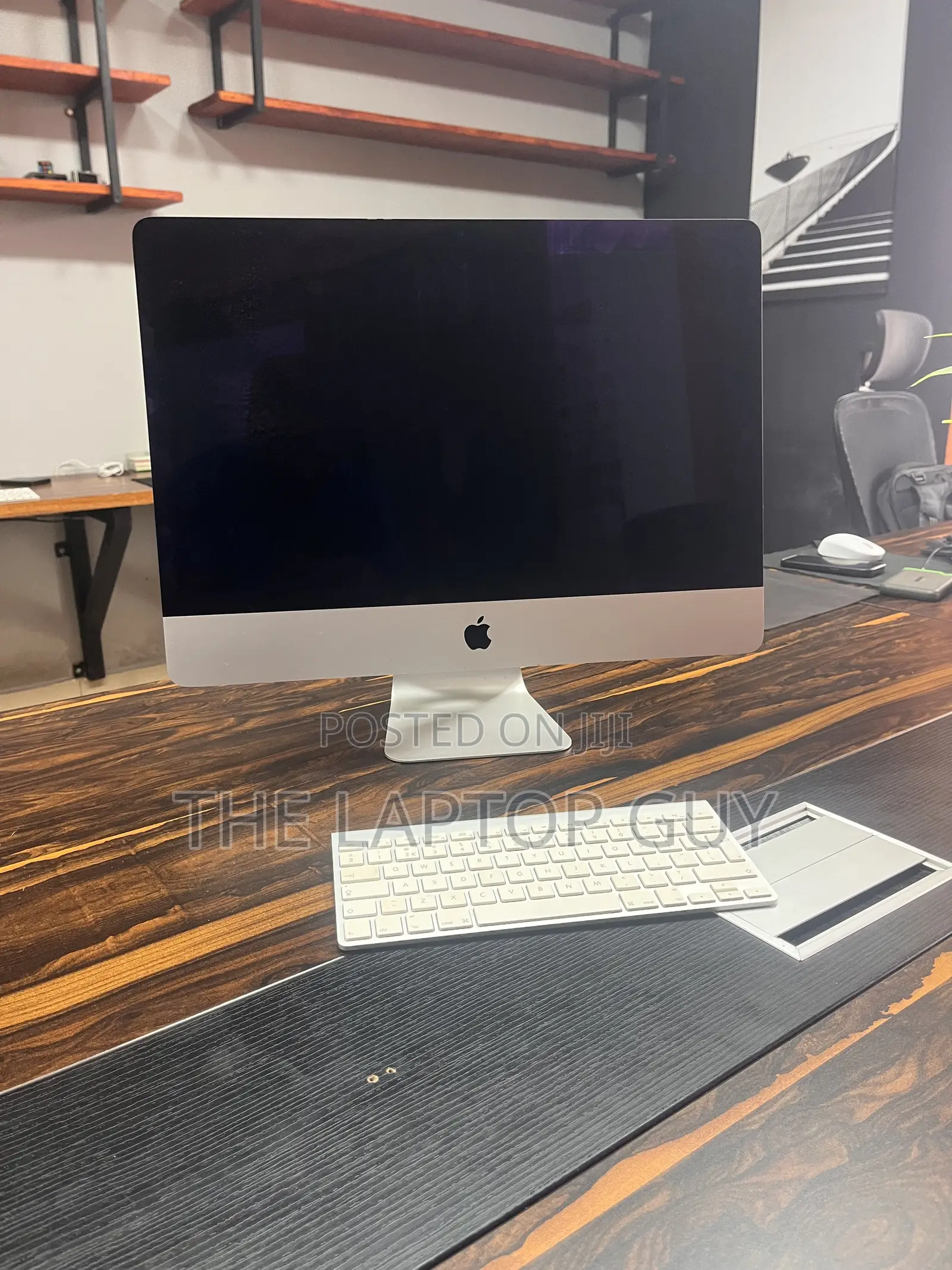 Desktop Computer Apple iMac 8GB Intel Core i5 SSD 512GB