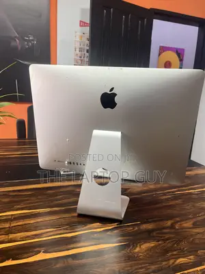 Desktop Computer Apple iMac 8GB Intel Core i5 SSD 512GB