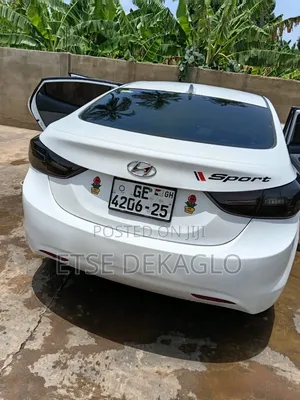 Hyundai Elantra 2016 White