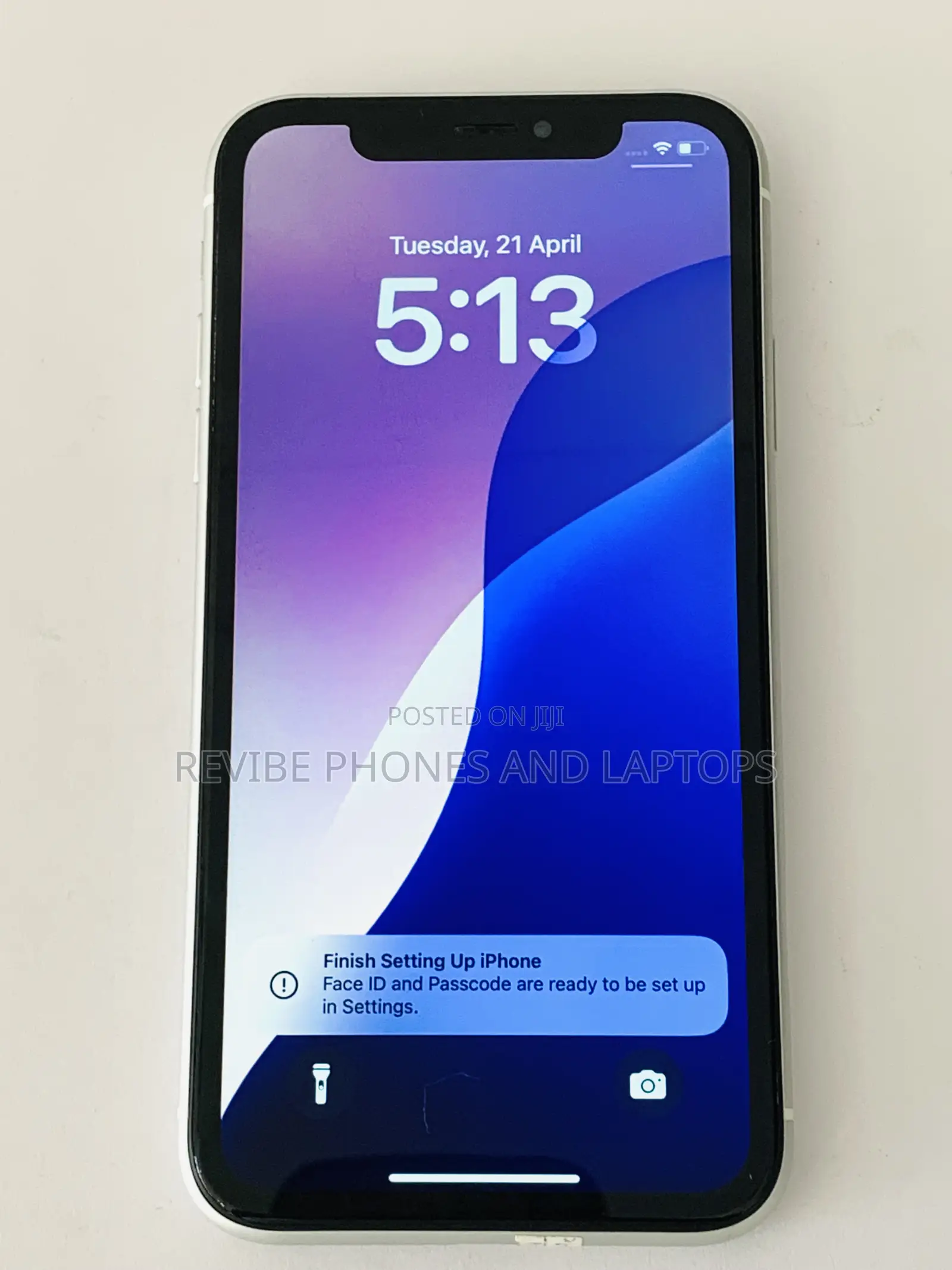 Apple iPhone XR 64 GB White