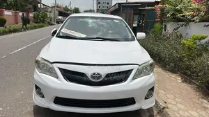 Toyota Corolla S 4dr Sedan (1.8L 4cyl 4A) 2012 White